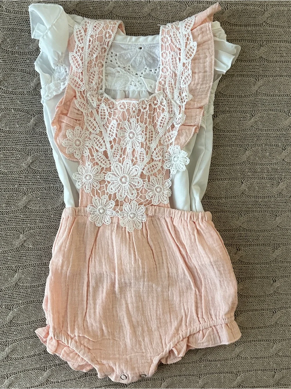 EUC 5pc Baby Girl Romper Bundle, Floral Lace, 24 Months